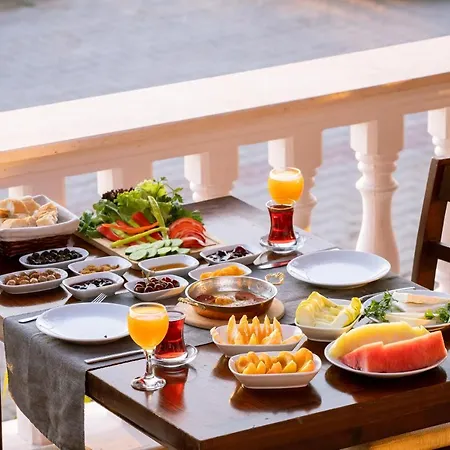 Kuluhana & Kalkan