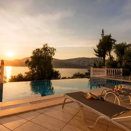 Kuluhana & Kalkan 3* Kaş